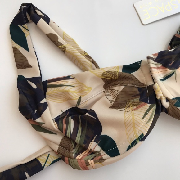 - L*Space Camellia Bralette Bikini Top Floral Lotus M - Picture 4 of 6